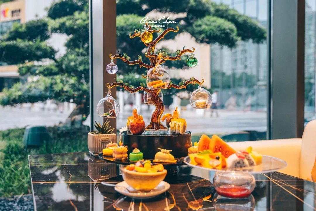 它是岭南花园的代表作，更是华南洲际的新旗舰