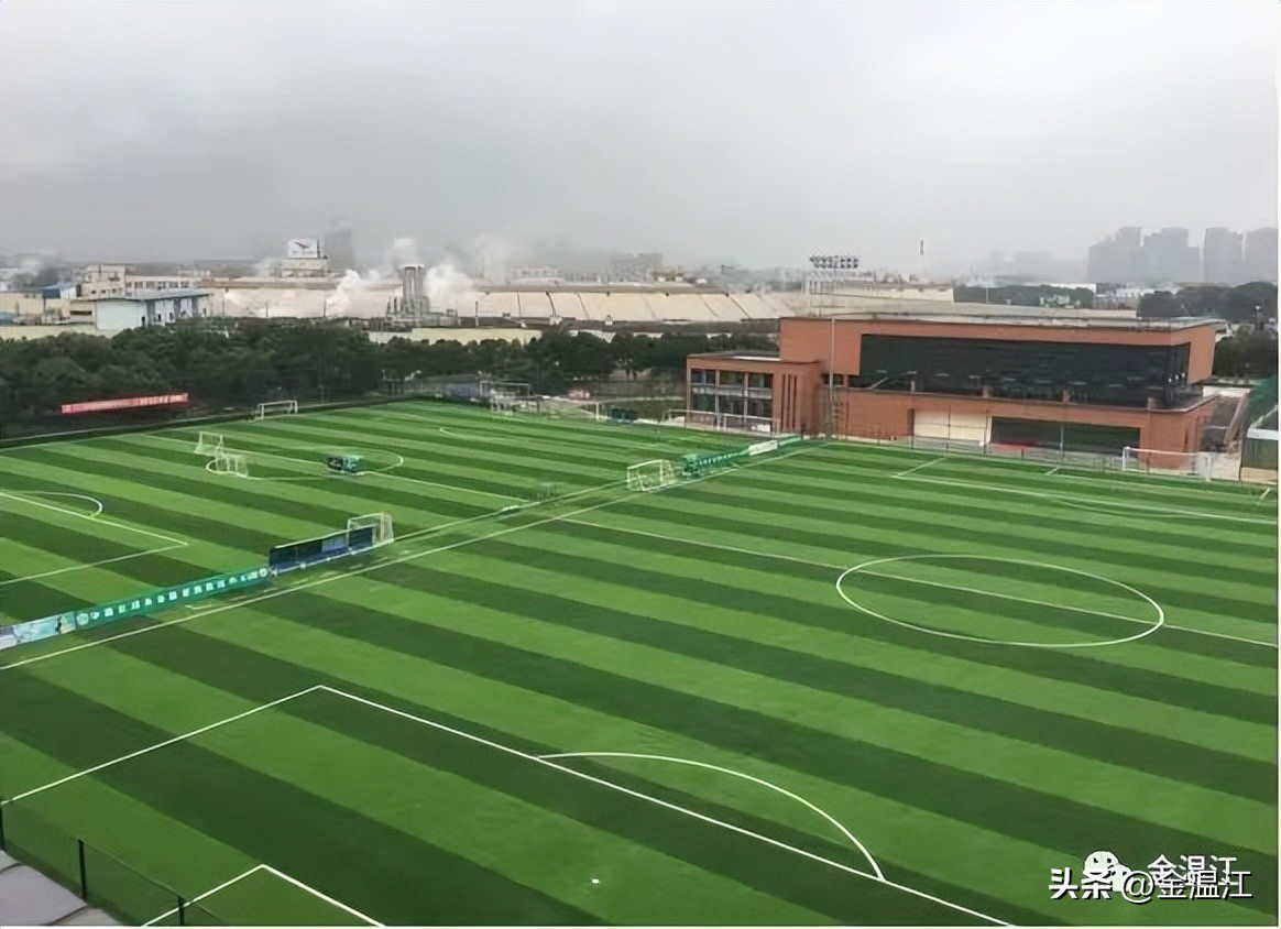 成都蓉城足球俱乐部首发,温江足球培训中心为蓉城备战吗