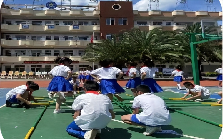 南康赤土民族小学,南康区赤土民族中心小学六年级