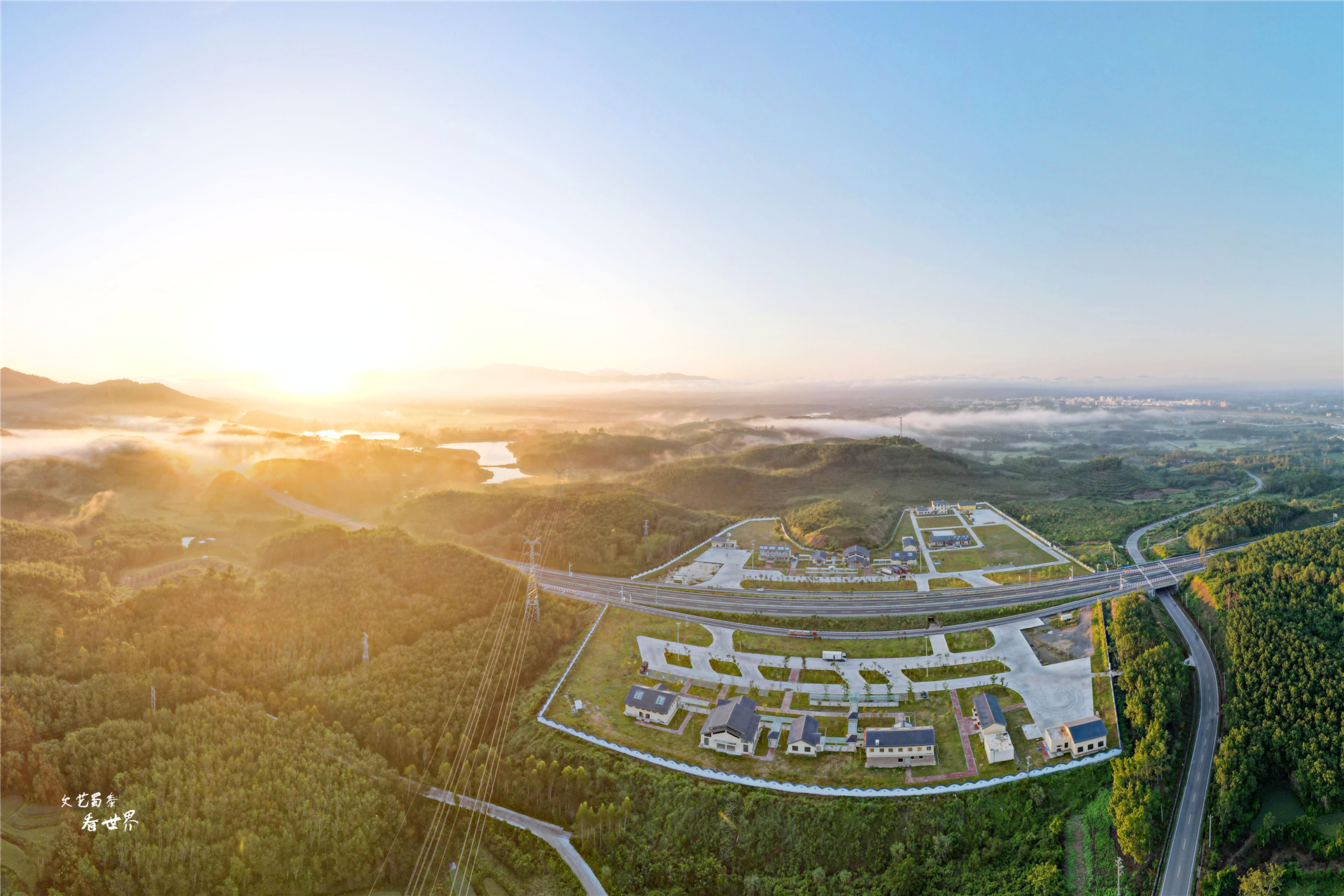 三亚和乐东哪个适合居住,海南乐东有发展吗