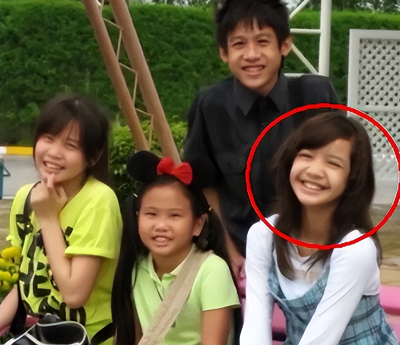 浜洪棿瀵屽﹩lisa鏈夊鏈夐挶,浜洪棿瀵屽﹩lisa