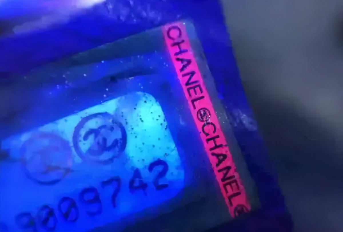 Chanel取消身份卡和镭射的背后——新版看点分享