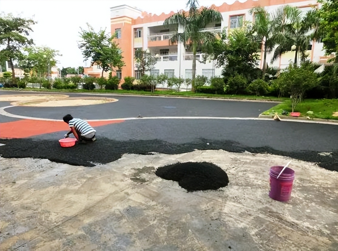 人造草坪铲除清理,清除人造草坪的最好方法