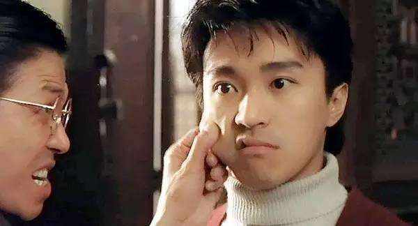 周星驰割双眼皮访谈,周星驰割双眼皮前的电影