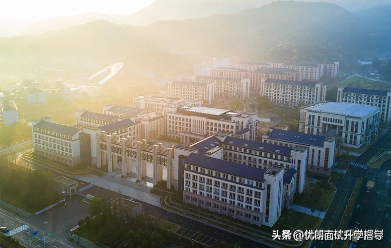 杭州外国语学校保送生要求,杭州外国语保送生推荐原则