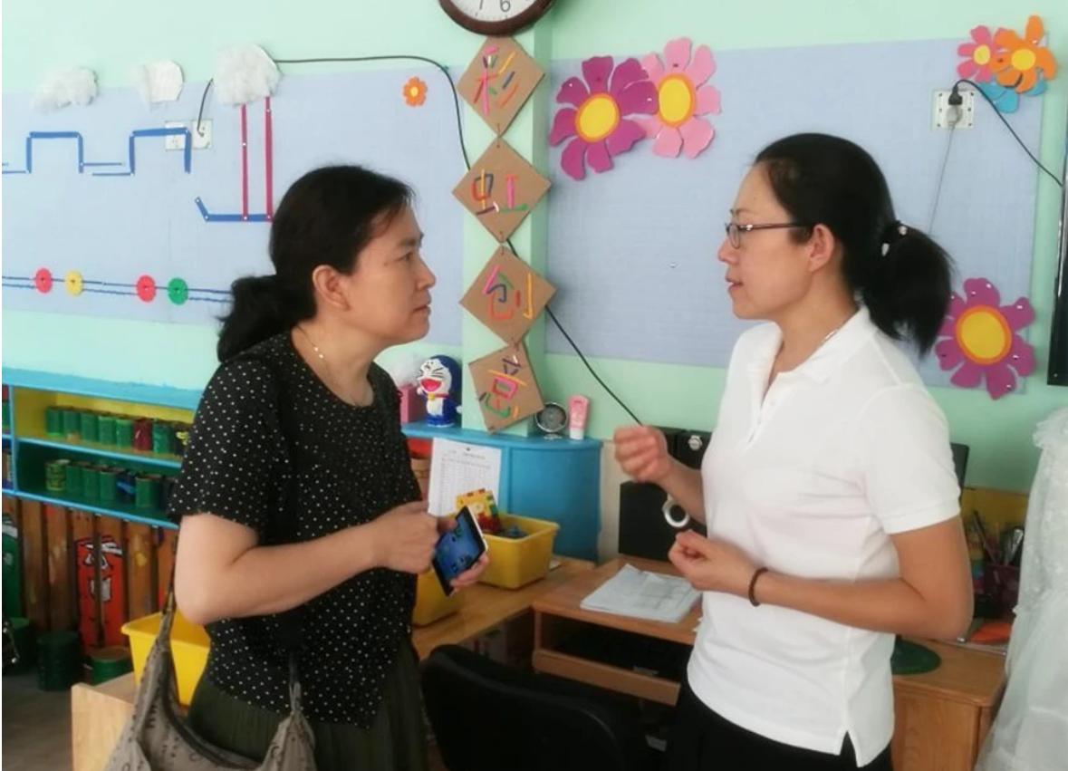 一直反对送礼，当家委甩出给老师送礼的接龙时，为啥还是写了同意