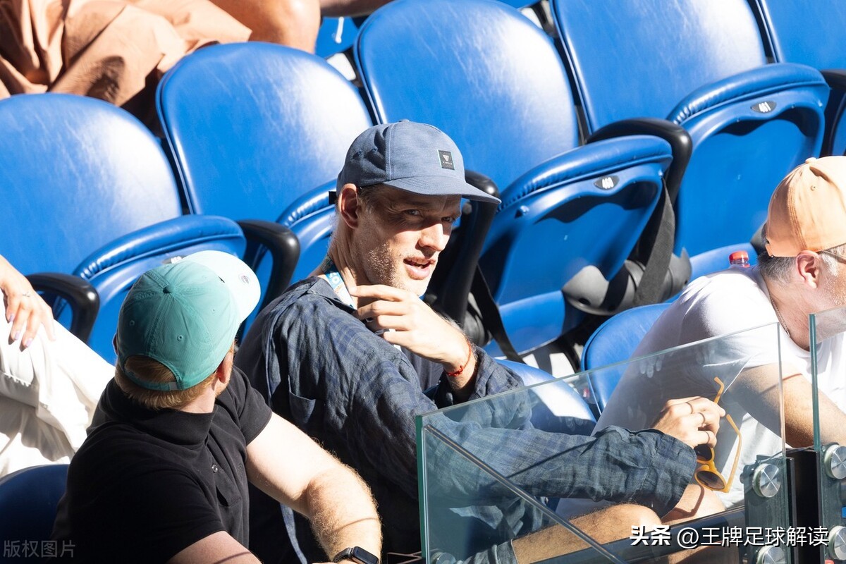 英超曼城逆转埃弗顿对战巴萨,曼城3:0拜仁瓜迪奥拉有什么感想