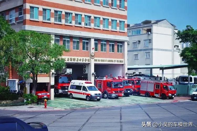 宝岛救援系列｜TlNY微影台湾系列TW52高雄市消防局大众t6指挥车