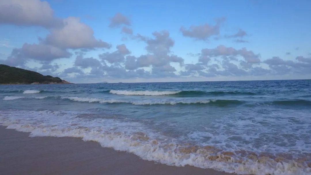 29岁单身没有工作,29岁青年花300月租实现海景房自由