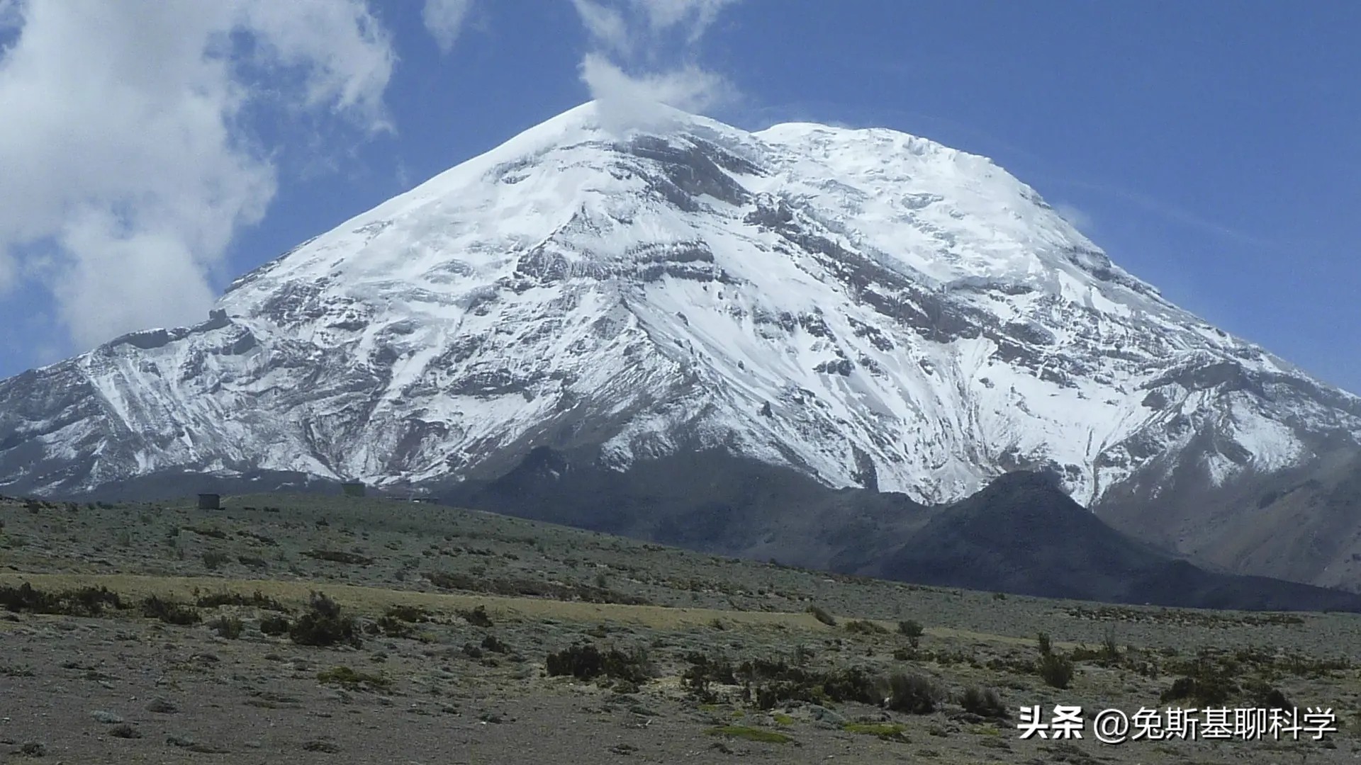地球上的大山是如何形成的呢,地球上最高的山峰和其它山峰一样