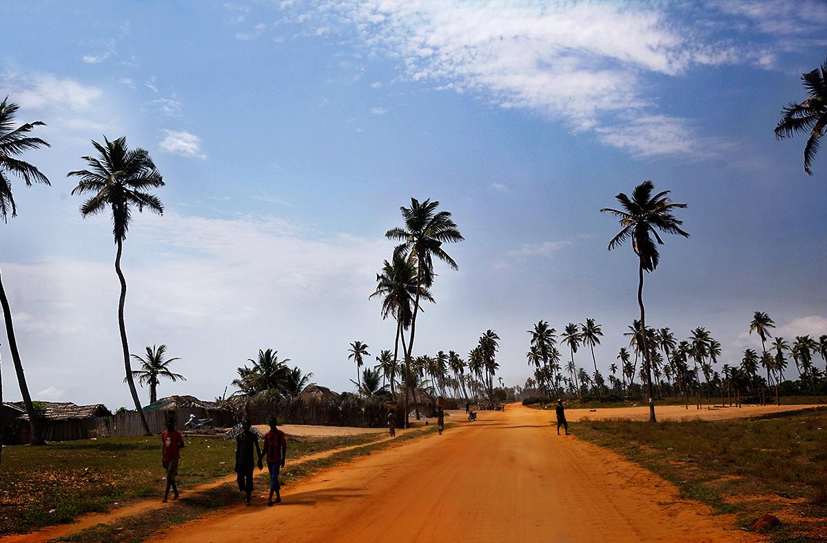 非洲最快活的职业，货车司机一周跑一趟，买完别墅还能养3个老婆