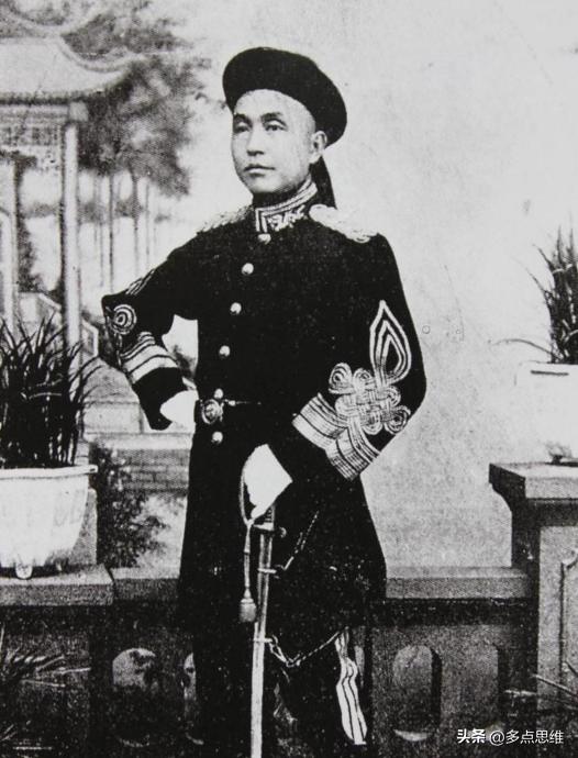 晚清新军军装变化,19世纪晚清时期清军军服变化