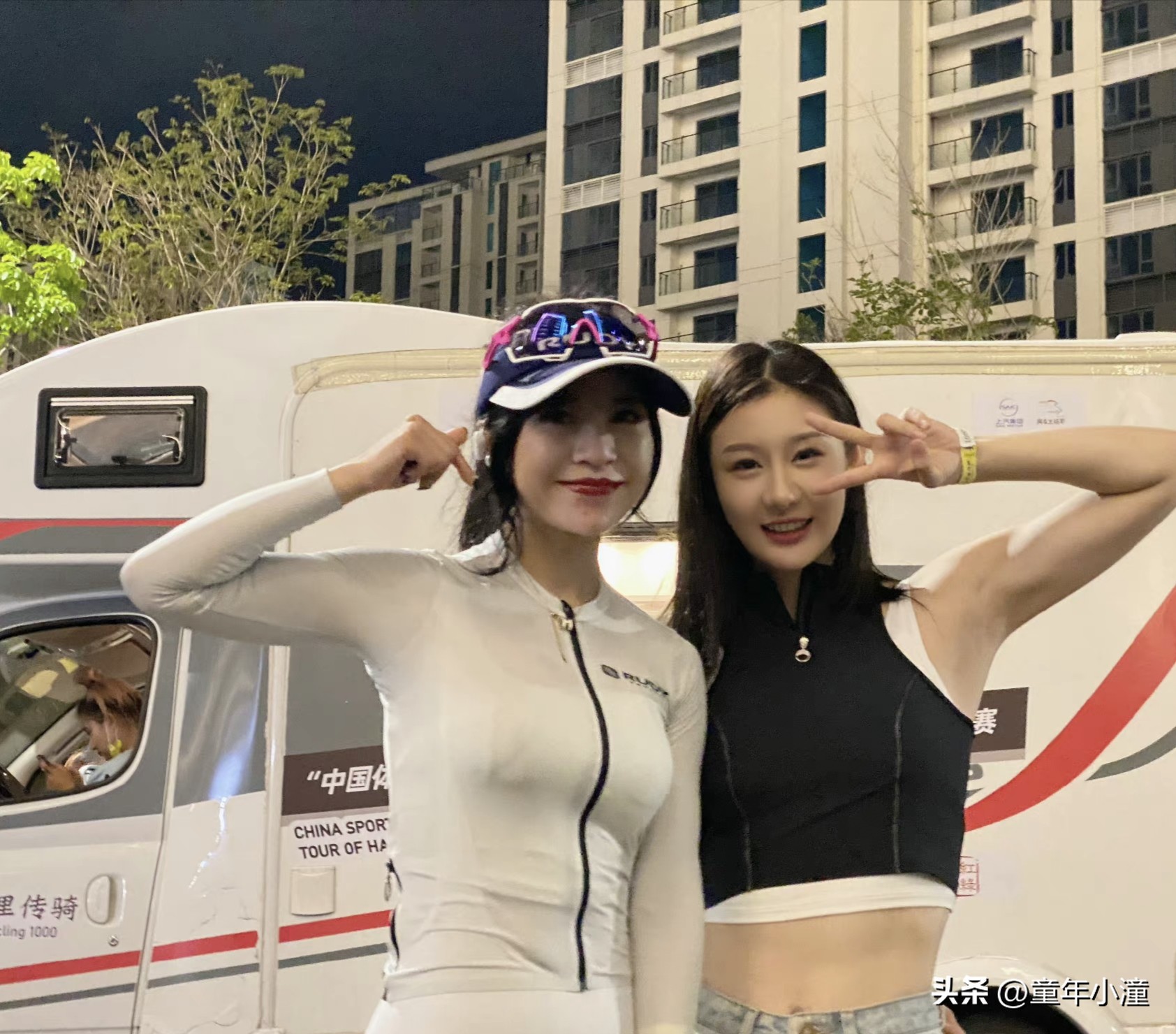 全副武装未露耻骨，冯竟爽挑战海南环岛1000公里骑行赛，小腿晒黑