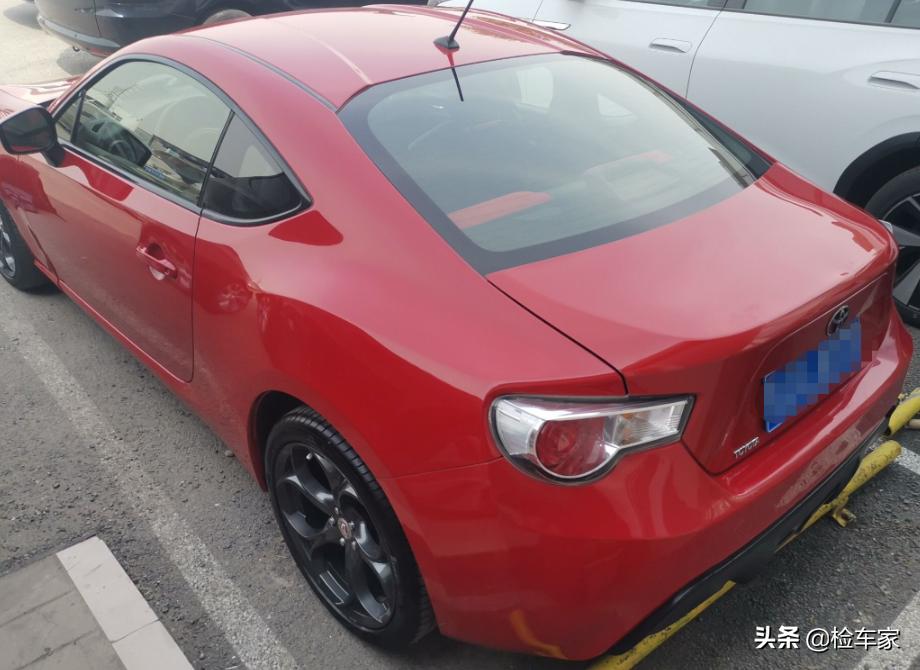 12万元的丰田86值不值得买,一代神车丰田86