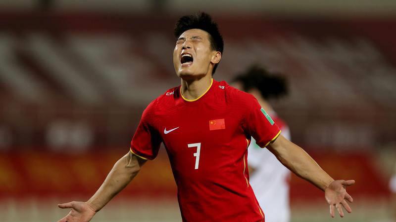 国足0-0新西兰武磊错失两次机会,国足生死战武磊