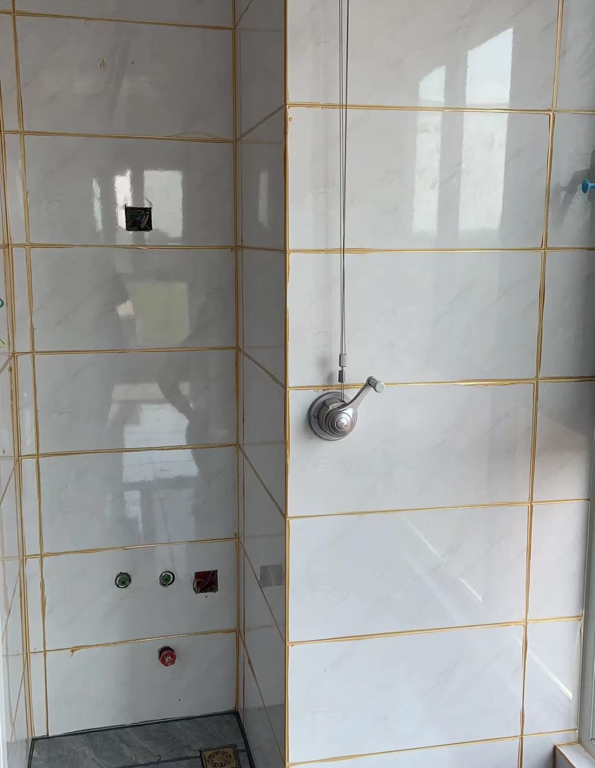 新房先做美缝还是先做保洁,新房全屋美缝有必要吗