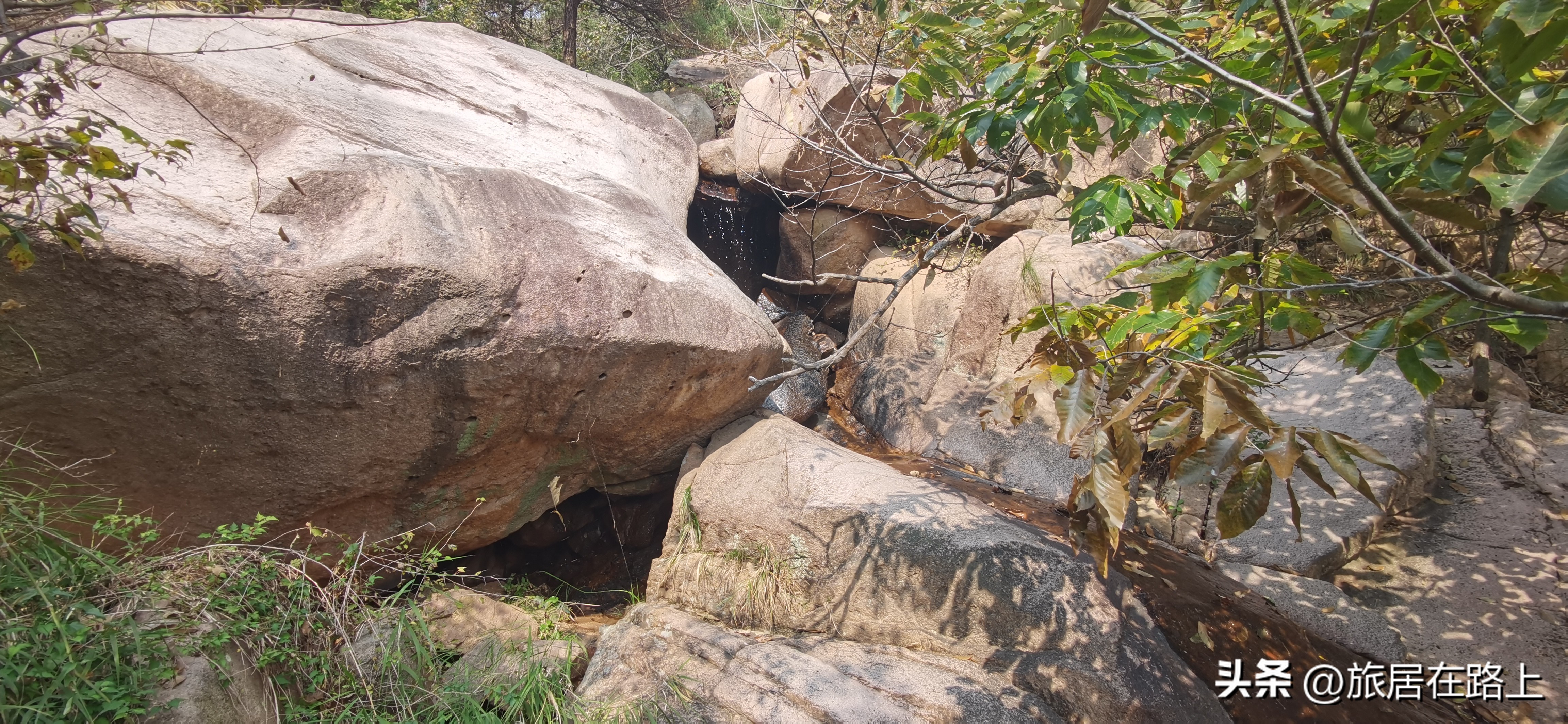 日照五莲九仙山,幽谷奇山异常壮美,山顶延绵数里一天都玩不完