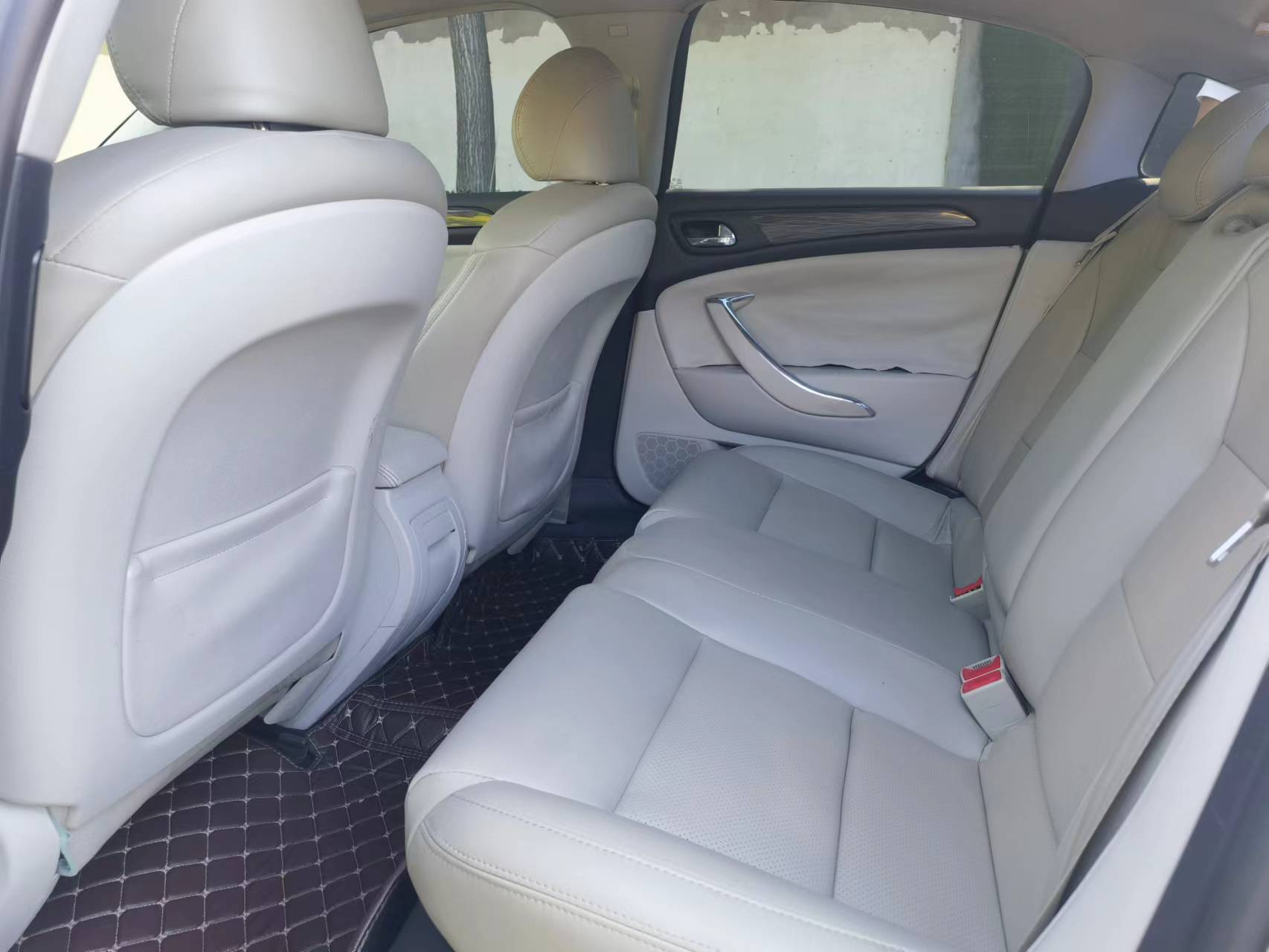 11年的雪铁龙c5还值得买吗,2.0的雪铁龙c5值得买吗