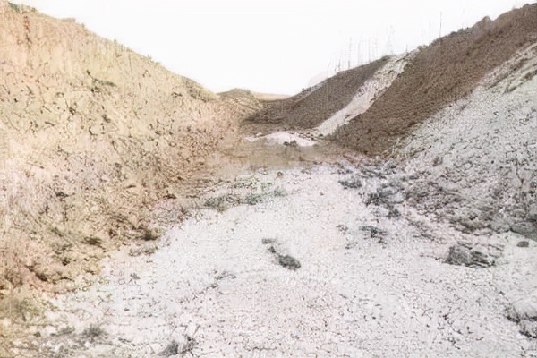 塑胶跑道混凝土厚度最佳标准,塑胶跑道和彩色混凝土价格