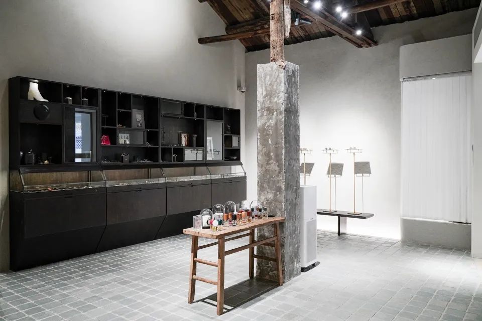 逛本土买手店，怎么跟开盲盒似的？