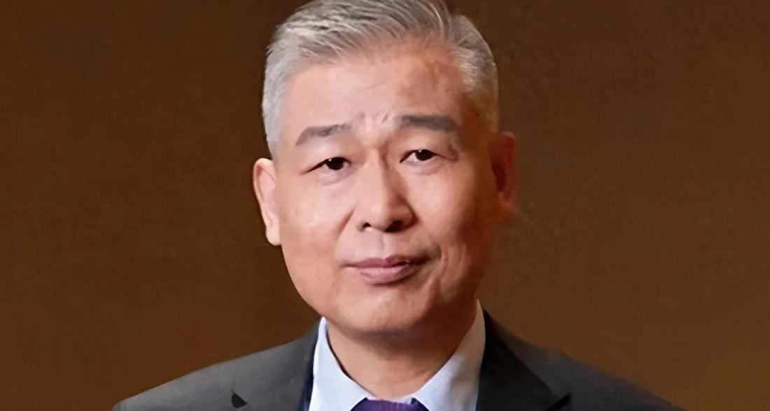 恒大白珊珊与许家印图片,恒大白珊珊与许家印