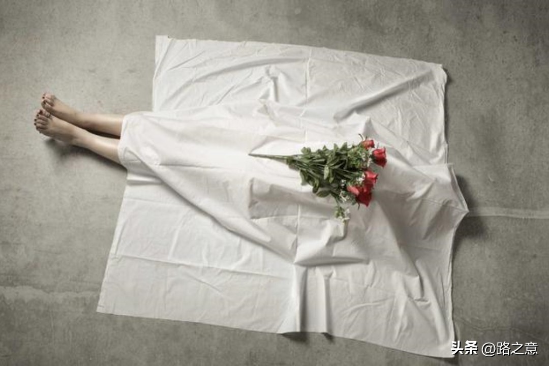 2003年，河南15岁少女怀孕让男友买农药堕胎致死亡，究竟谁之过？