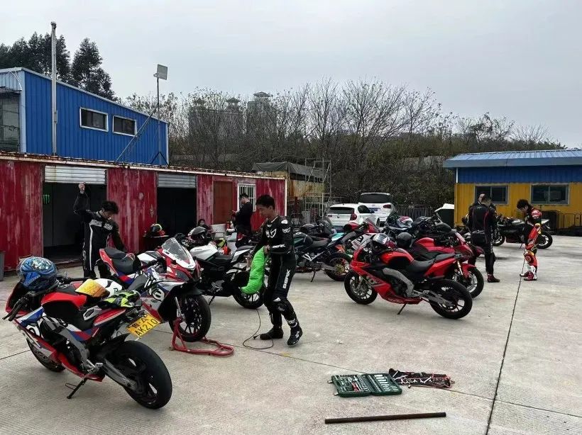 椋為拱rm35鍜岄泤椹搱r3瀹炶溅瀵规瘮,椋為拱rm35鍜岄泤椹搱r3