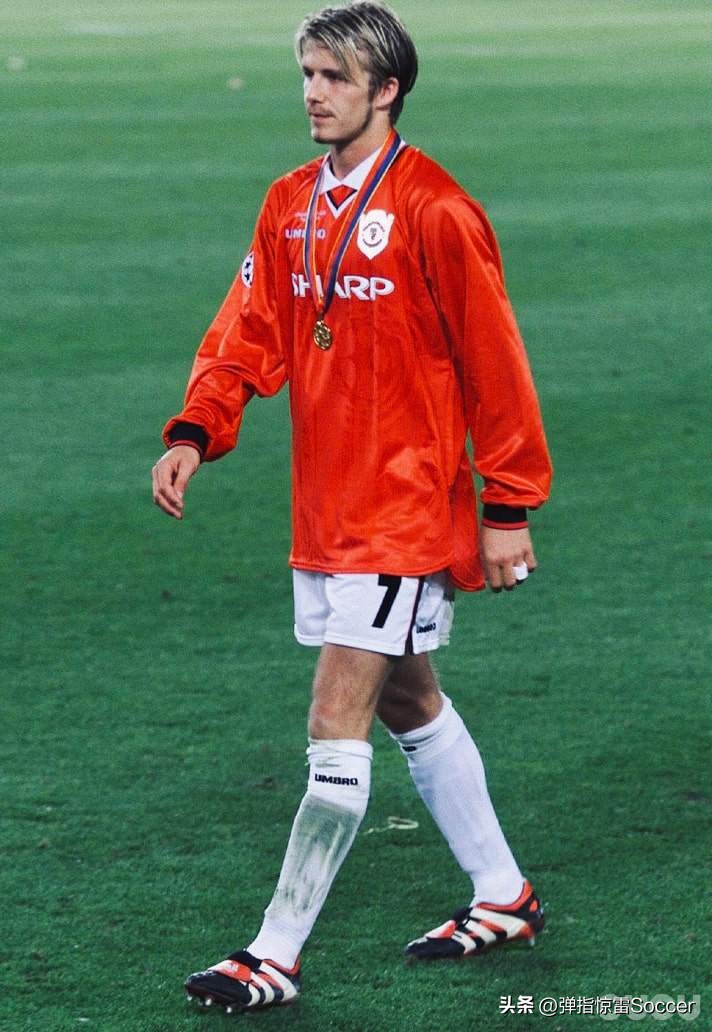 阿迪达斯猎鹰4足球鞋测评,阿迪达斯2024款猎鹰足球鞋测评