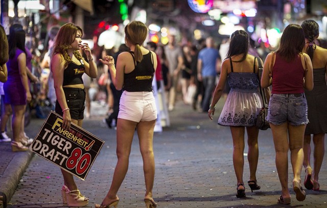 白人乞丐泰国,在泰国的欧美白人乞丐