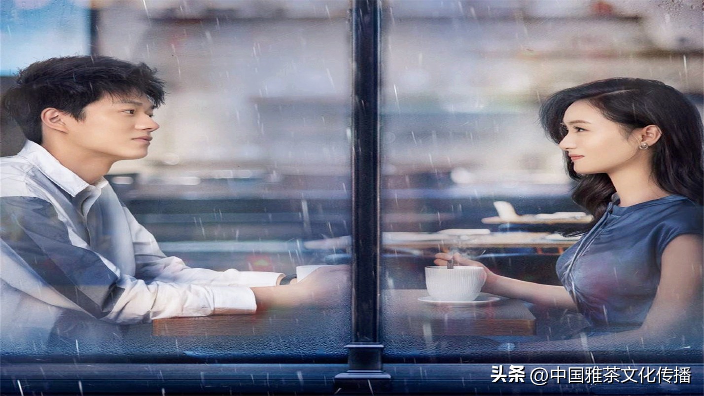 往事越千年人生弹指间意思解释,往事越千年人生弹指间的含义