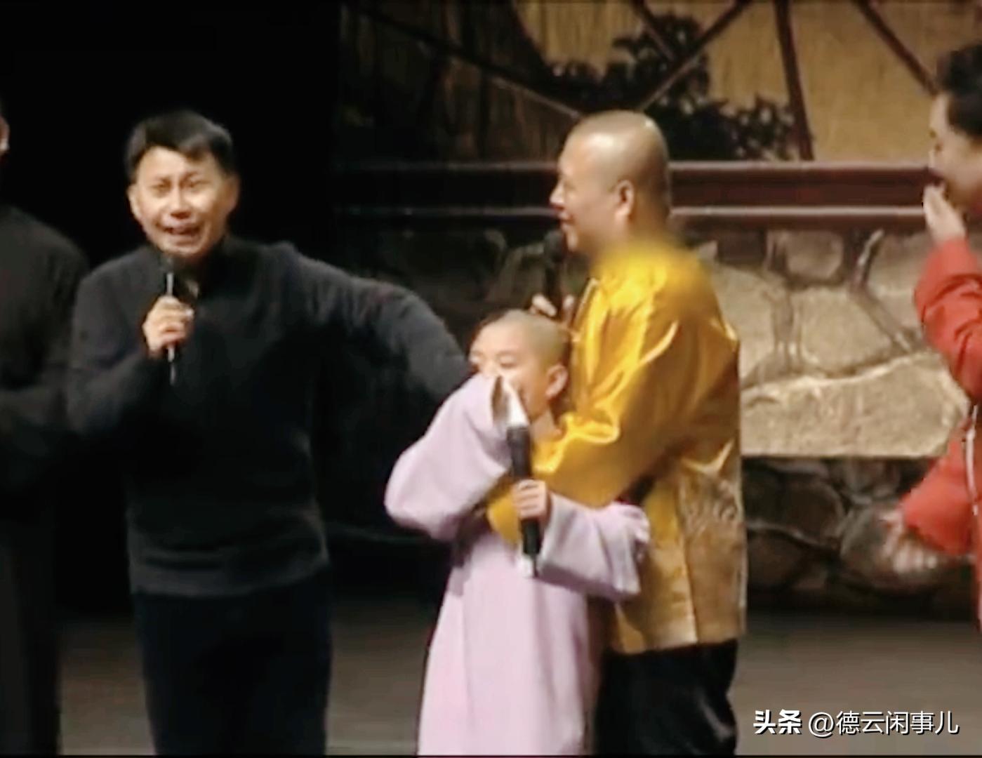 岳云鹏打过陶阳吗,岳云鹏跪陶阳高能名场面