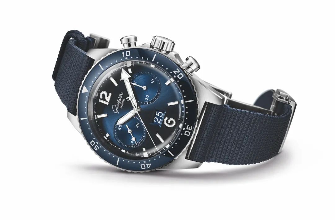 这个时候最关心的就是年终奖了,事关你的年终奖好消息