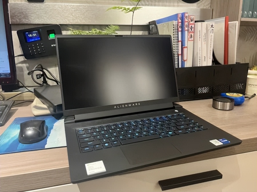 外星人m15r63070,m15r7