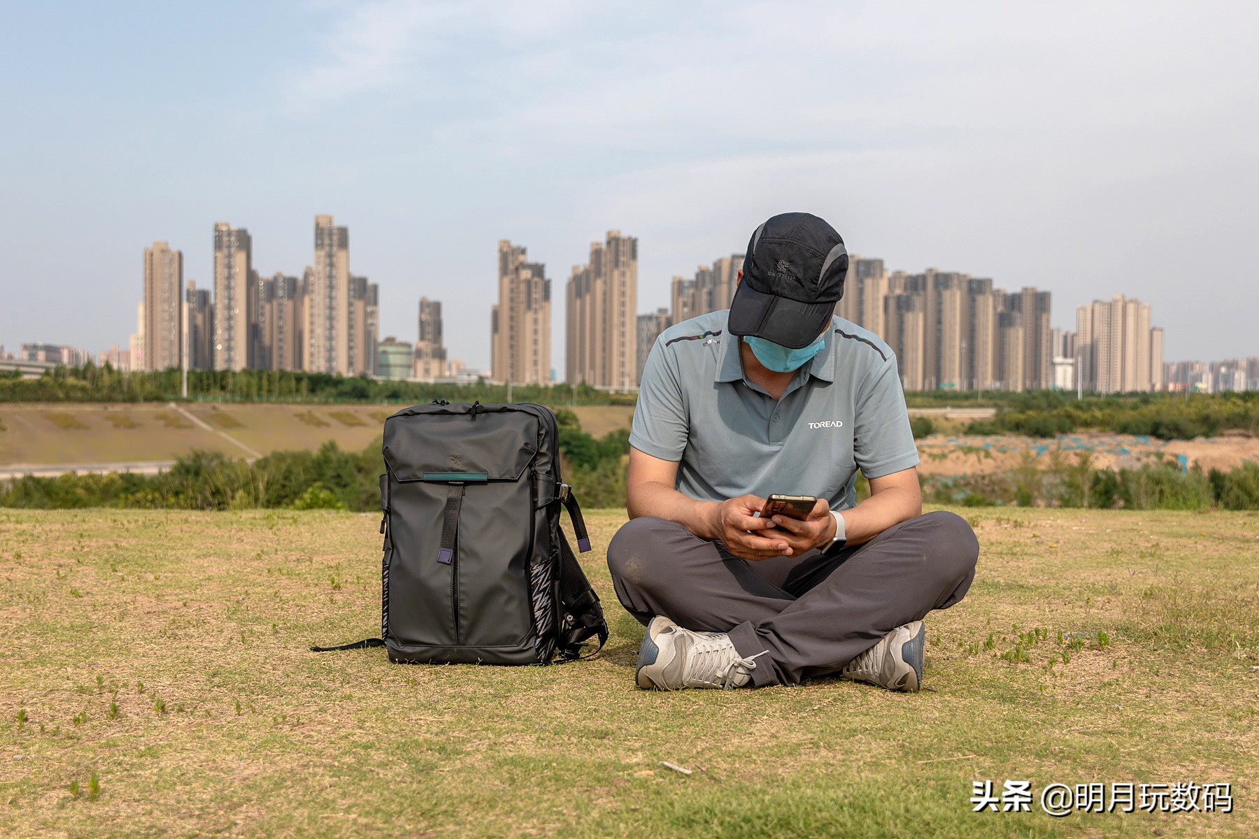 光影行星双肩包男200,类似于光影行星的双肩包