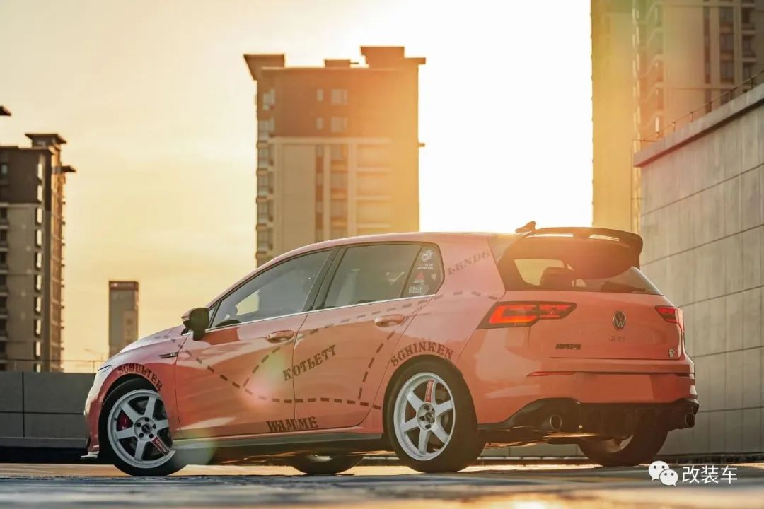 竞技走街范的大众8代高尔夫GTI，上午提车、下午改装