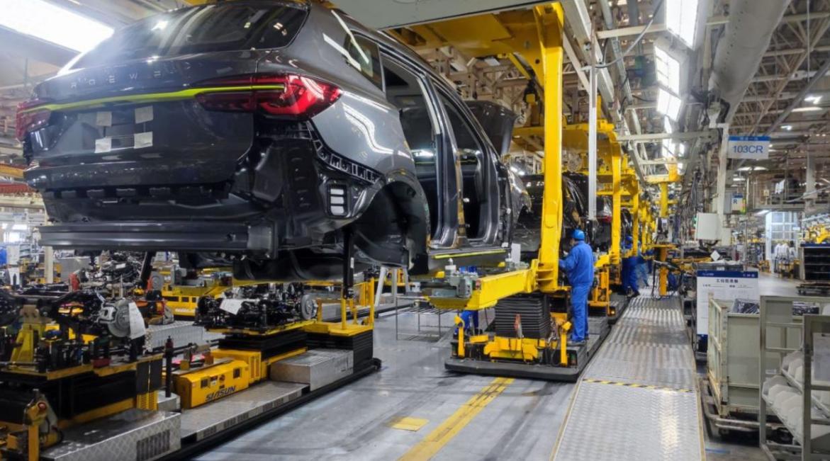 轻工业成本不断上升，为寻廉价劳动力，跨国公司便向非洲等地转移