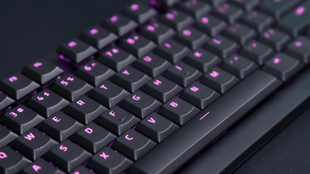 雷蛇protypeultra和噬魂金蝎哪个好,雷蛇噬魂金蝎键盘普通版