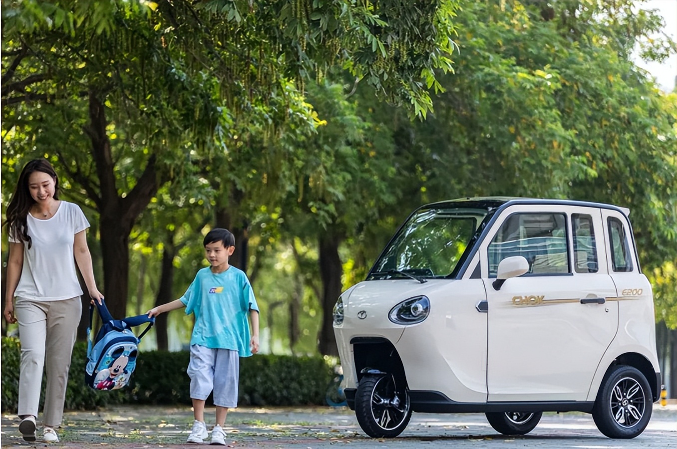 大阳载客三轮车新款,大阳封闭三轮车最新款