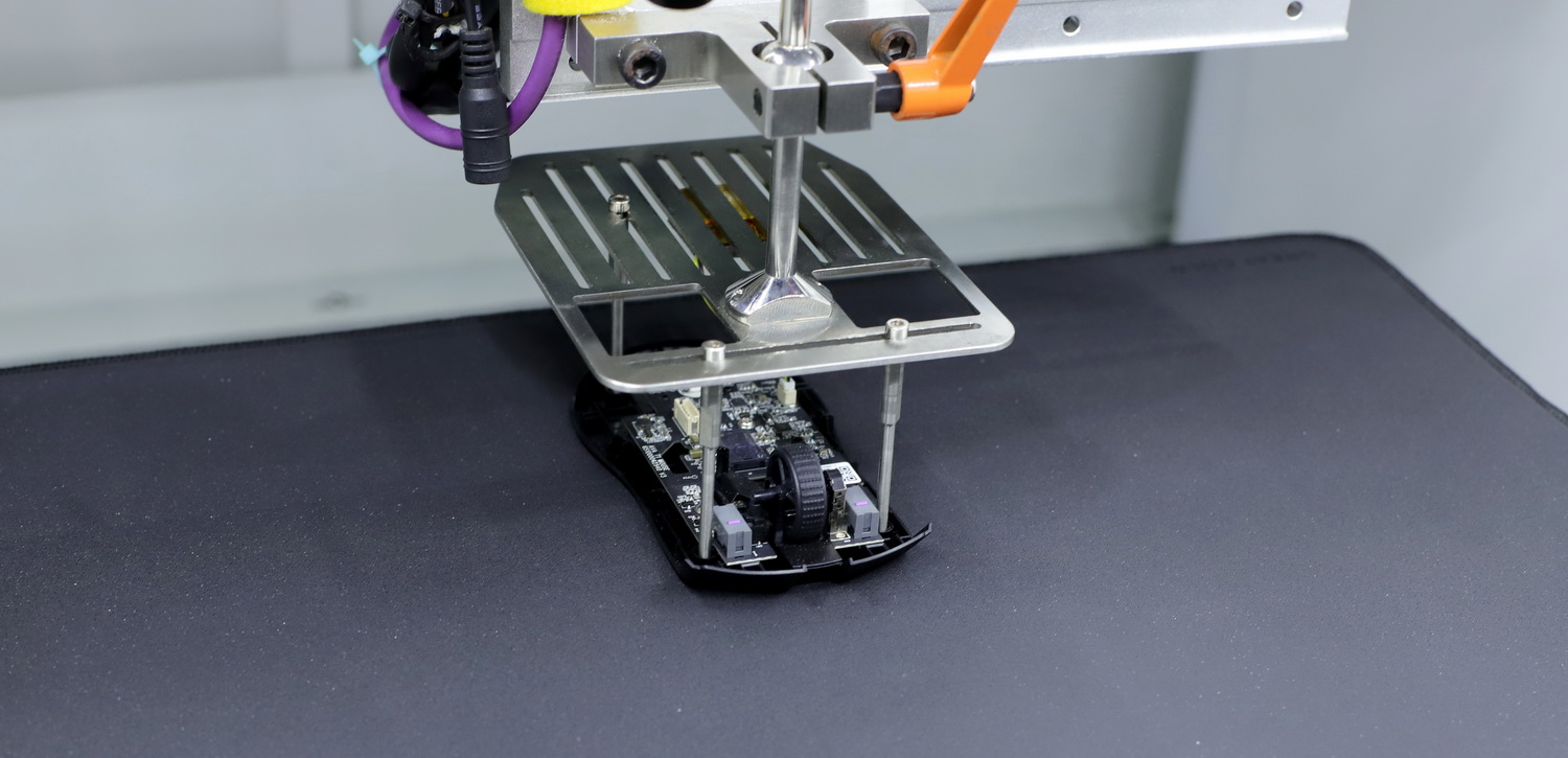 毒蝰鼠标游戏电竞专用,100价位游戏鼠标垫怎么选