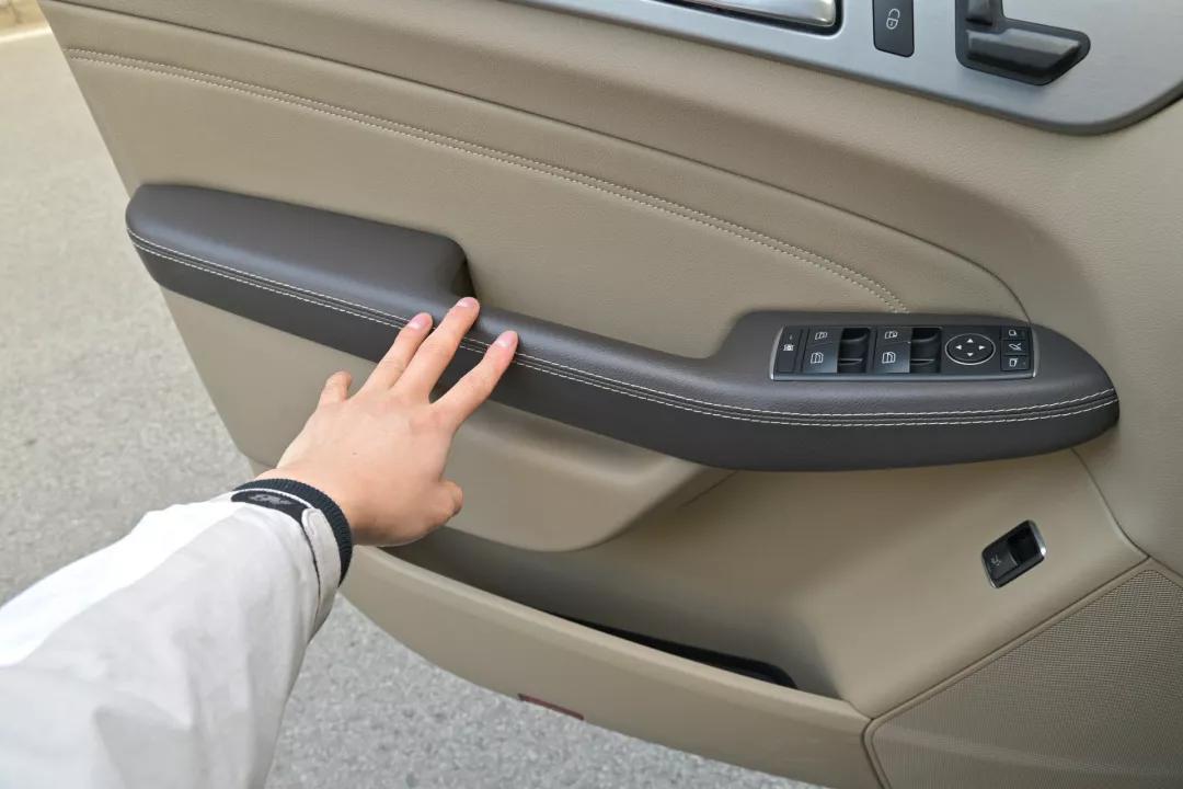 二手奔驰ml320改新款,二手奔驰ml320一年费用