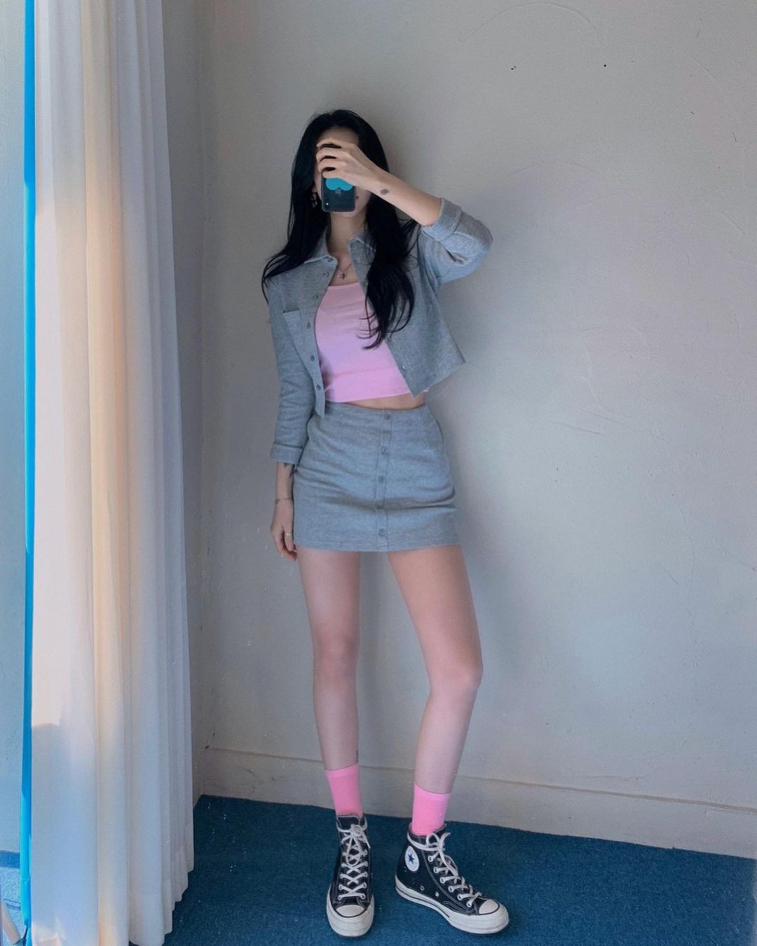 还在担心不知道怎么穿搭衣服,露肚脐t恤适合什么身材穿