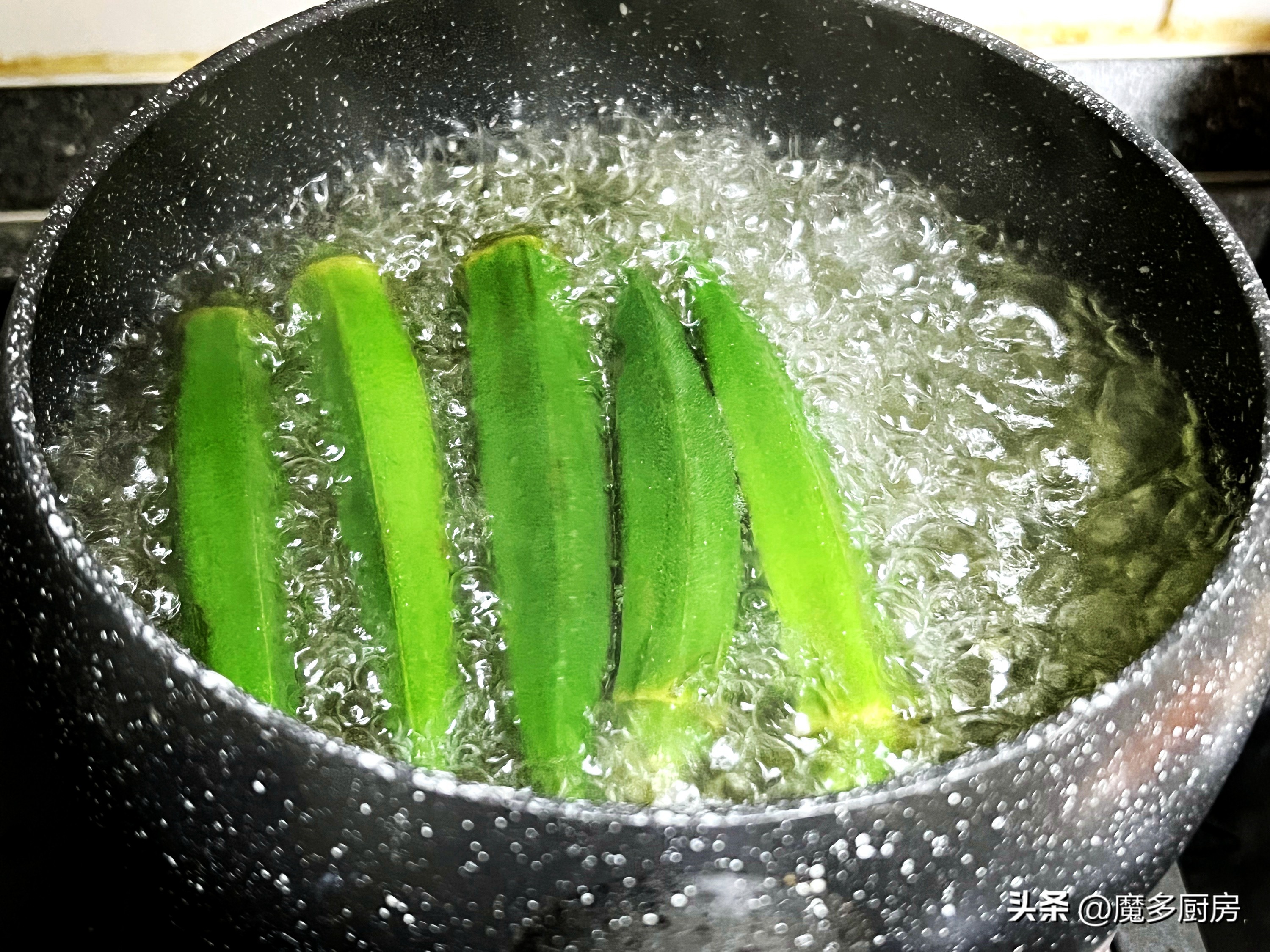 减脂餐食谱14天十斤,130斤一周三餐减脂餐食谱