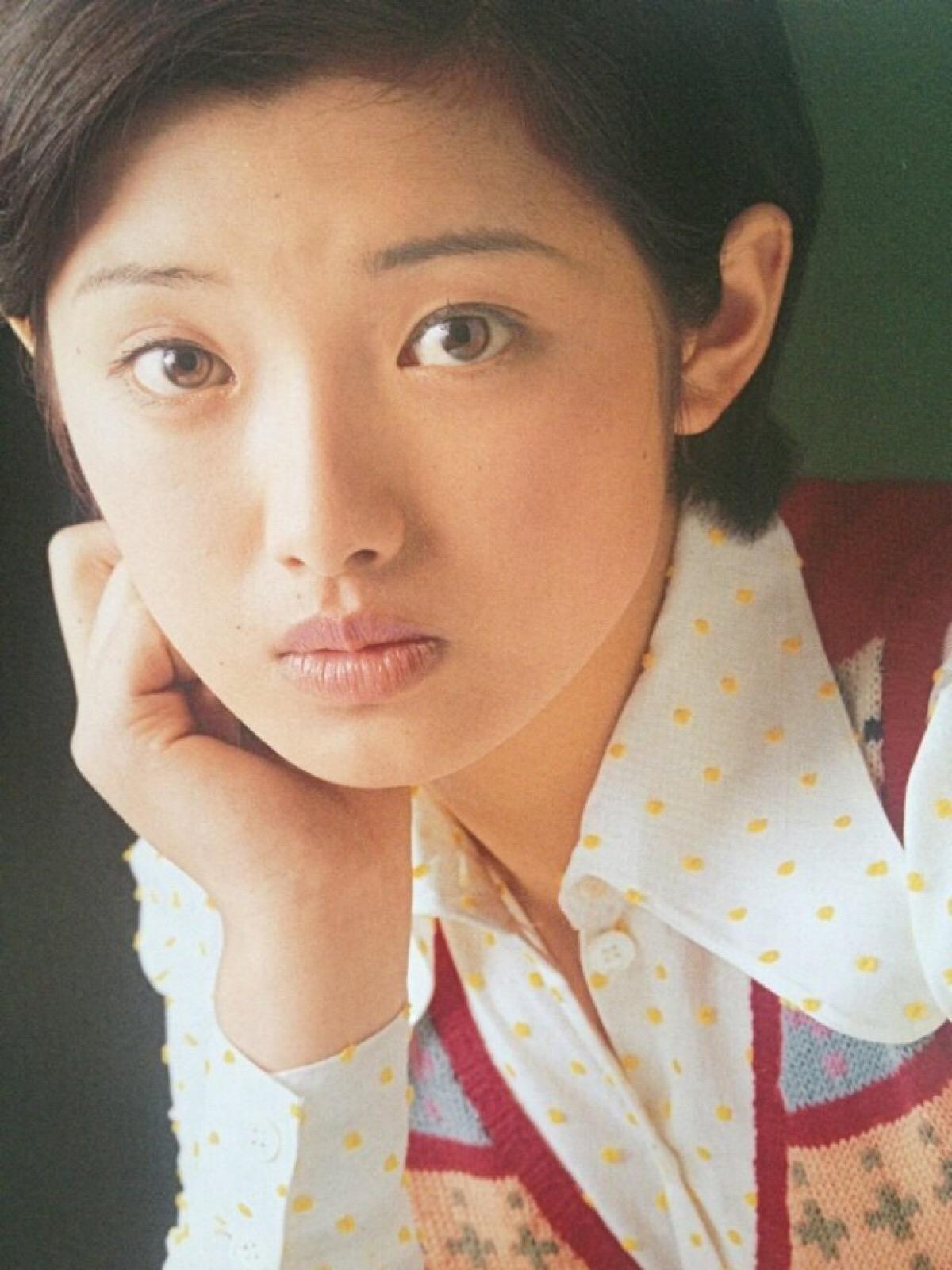 山口百惠颜值巅峰短发,樱花女神山口百惠