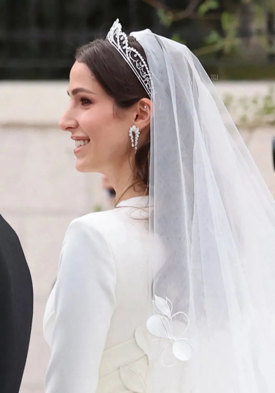 凯特王妃得到珠宝,凯特解锁女王珠宝