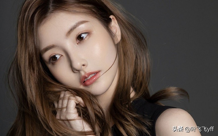 女人喜欢你不会回你信息,女人喜欢你却不说的表现