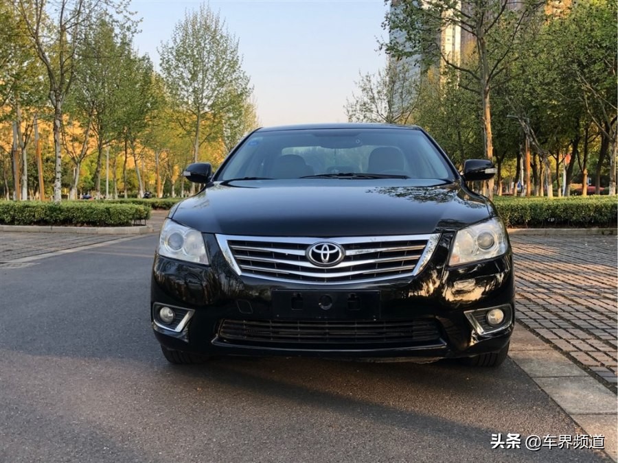 别克君威10年2.4还能值多少钱,别克君威2010款2万值吗