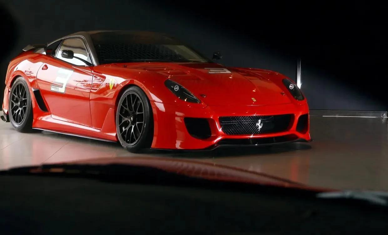 詹姆斯的十大名车,詹姆斯最新款座驾