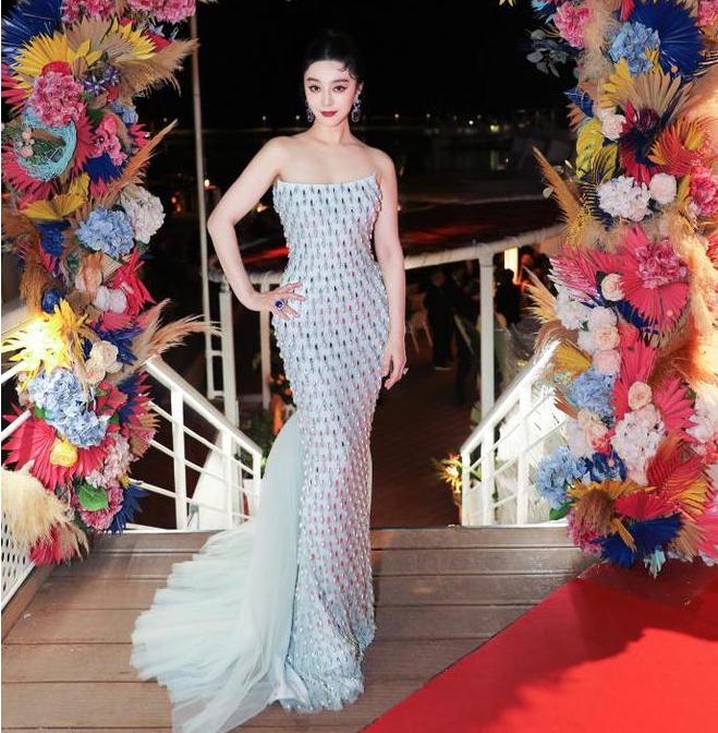 范冰冰为什么可以出现在戛纳红毯,范冰冰在戛纳让人吐槽的是什么