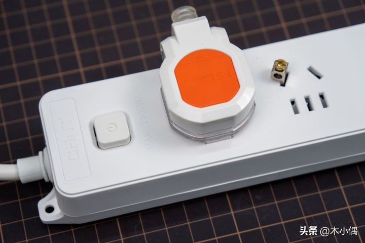 排插各个品牌测评,最好的国产排插拆解对比