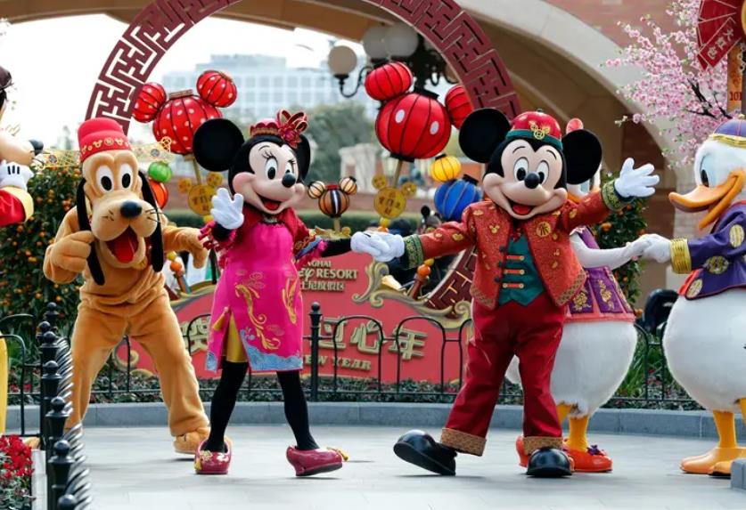 迪士尼游玩攻略亲子省钱,怎么样玩迪士尼最全最省钱